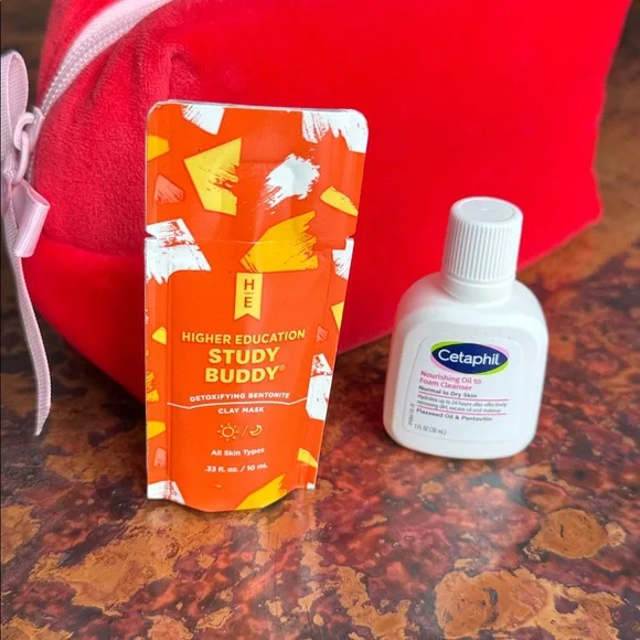 Cetaphil Cleanser Travel & 25 Various Skin Body Hair Makeup Samples Red/Pink Bag - Picture 16 of 16